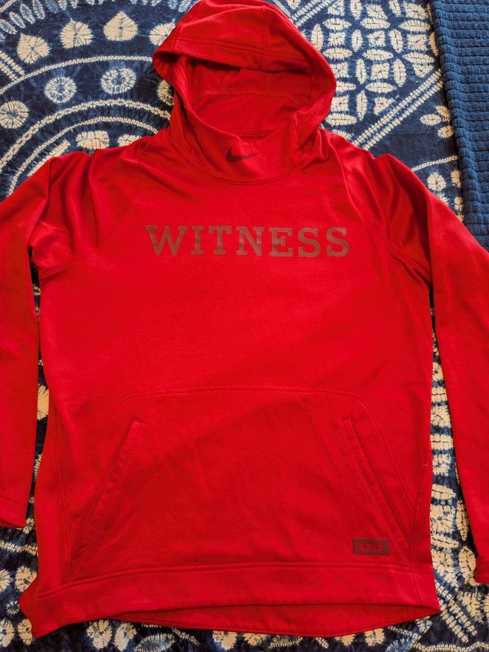 Nike LeBron Elite Witness Hoodie (2017) University Red size Medium Vintage